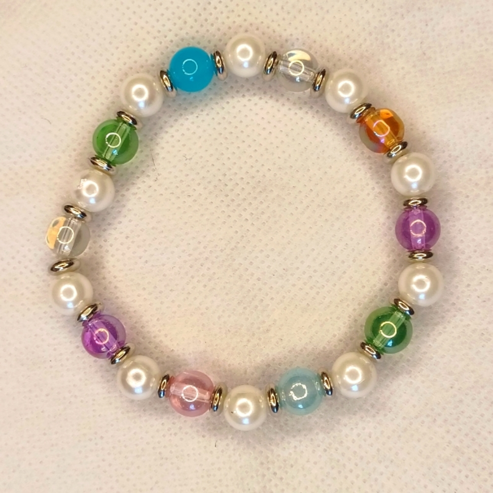 Colorful glass and pearl bead bracelet